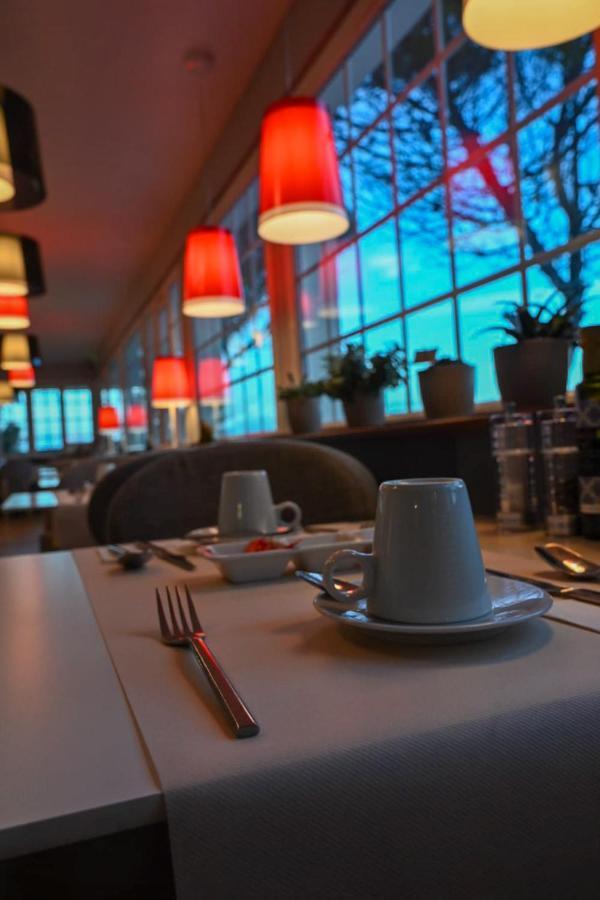 The Originals Hotel Le Cise Restaurant Chambres Et Suites Ault Exteriér fotografie